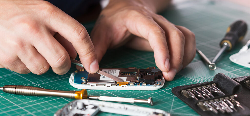 5 Signs It’s Time to Repair Your Smartphone